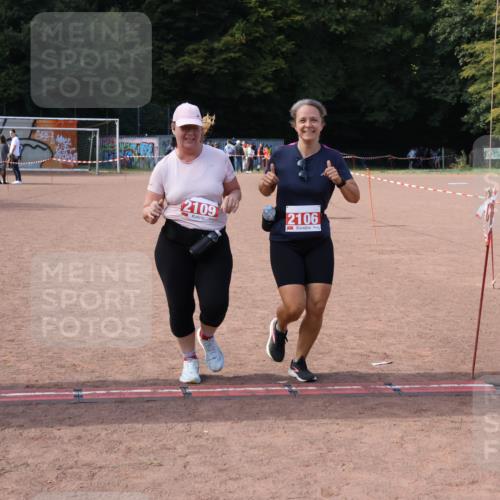 27.09.2026 - 35. Volkslauf durch das schöne Alstertal Strokosch-Dieckow http://msf.ph/oto/10582142 27.09.2026 13:10:23 Ziel 2106, 2109, 2298 meine-sportfotos.de