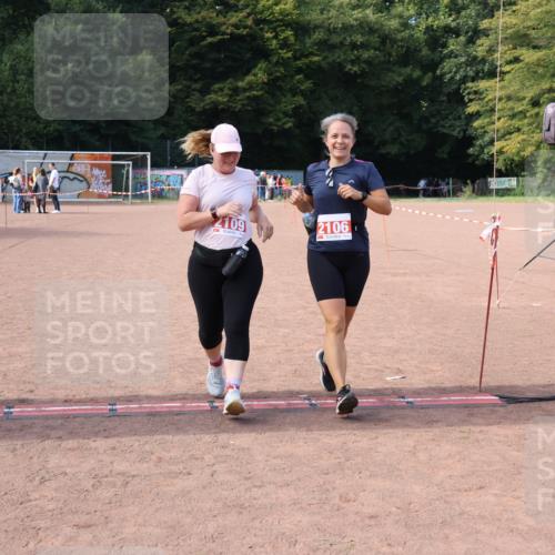 27.09.2026 - 35. Volkslauf durch das schöne Alstertal Strokosch-Dieckow http://msf.ph/oto/10582157 27.09.2026 13:10:23 Ziel 2106, 2109, 2298 meine-sportfotos.de