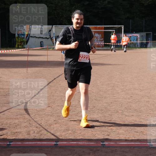 27.09.2026 - 35. Volkslauf durch das schöne Alstertal Strokosch-Dieckow http://msf.ph/oto/10582223 27.09.2026 13:12:25 Ziel 2223 meine-sportfotos.de