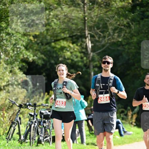 27.09.2026 - 35. Volkslauf durch das schöne Alstertal Dr. Thomas Lammeyer http://msf.ph/oto/10582266 27.09.2026 12:34:06 Laufen 2483, 2484, 230 meine-sportfotos.de