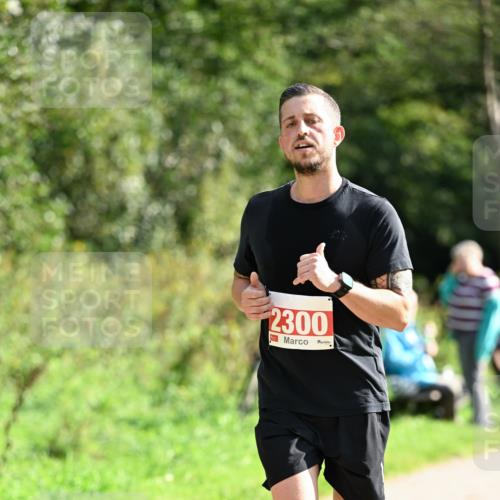 27.09.2026 - 35. Volkslauf durch das schöne Alstertal Dr. Thomas Lammeyer http://msf.ph/oto/10582300 27.09.2026 12:34:10 Laufen 2300 meine-sportfotos.de