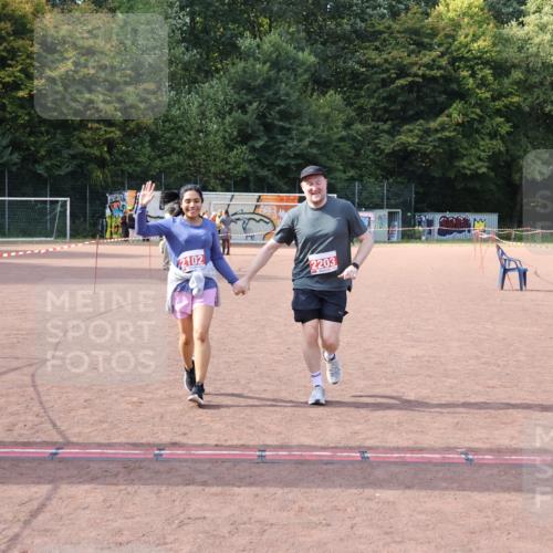 27.09.2026 - 35. Volkslauf durch das schöne Alstertal Strokosch-Dieckow http://msf.ph/oto/10582342 27.09.2026 13:15:41 Ziel 2102, 2203 meine-sportfotos.de