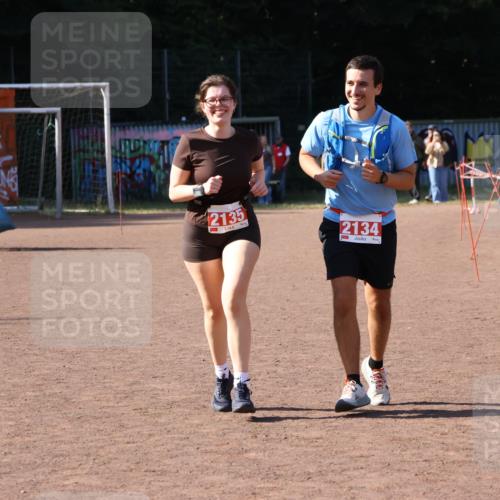 27.09.2026 - 35. Volkslauf durch das schöne Alstertal Strokosch-Dieckow http://msf.ph/oto/10582386 27.09.2026 13:28:06 Ziel 2134, 2135 meine-sportfotos.de