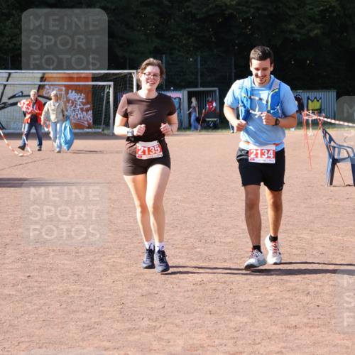 27.09.2026 - 35. Volkslauf durch das schöne Alstertal Strokosch-Dieckow http://msf.ph/oto/10582391 27.09.2026 13:28:08 Ziel 2134, 2135 meine-sportfotos.de