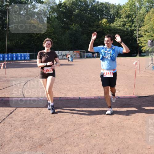 27.09.2026 - 35. Volkslauf durch das schöne Alstertal Strokosch-Dieckow http://msf.ph/oto/10582406 27.09.2026 13:28:11 Ziel 2134, 2135 meine-sportfotos.de