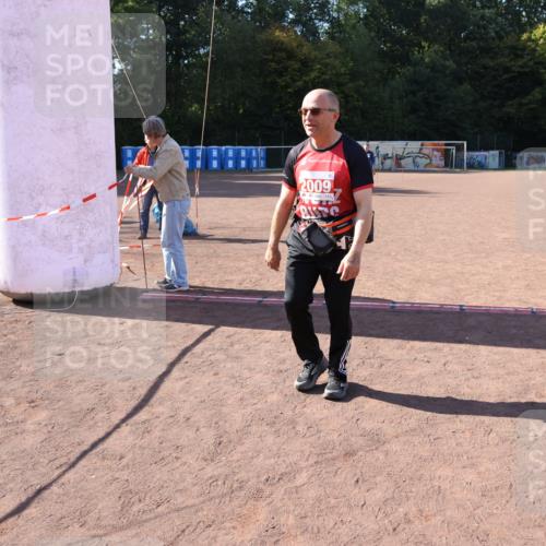 27.09.2026 - 35. Volkslauf durch das schöne Alstertal Strokosch-Dieckow http://msf.ph/oto/10582435 27.09.2026 13:29:40 Ziel 2009 meine-sportfotos.de