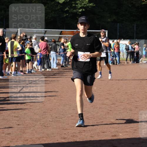 27.09.2026 - 35. Volkslauf durch das schöne Alstertal Strokosch-Dieckow http://msf.ph/oto/10582506 27.09.2026 11:17:55 Ziel 3220, 3384 meine-sportfotos.de
