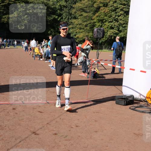27.09.2026 - 35. Volkslauf durch das schöne Alstertal Strokosch-Dieckow http://msf.ph/oto/10582611 27.09.2026 11:15:39 Ziel 3261 meine-sportfotos.de