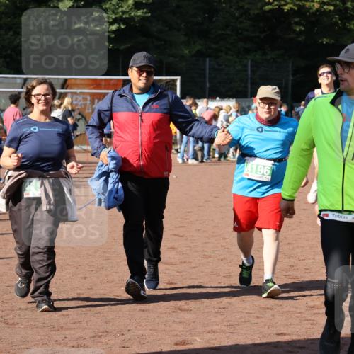 27.09.2026 - 35. Volkslauf durch das schöne Alstertal Strokosch-Dieckow http://msf.ph/oto/10582625 27.09.2026 11:15:30 Ziel 3231, 3261, 4190, 4196, 4197 meine-sportfotos.de