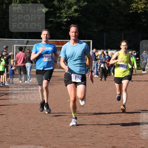 27.09.2026 - 35. Volkslauf durch das schöne Alstertal Strokosch-Dieckow http://msf.ph/oto/10582637 27.09.2026 11:15:16 Ziel 3120, 3186, 3365 meine-sportfotos.de