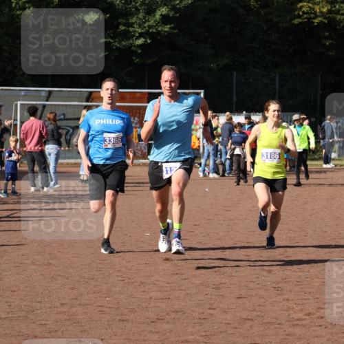 27.09.2026 - 35. Volkslauf durch das schöne Alstertal Strokosch-Dieckow http://msf.ph/oto/10582644 27.09.2026 11:15:16 Ziel 3120, 3186, 3365 meine-sportfotos.de
