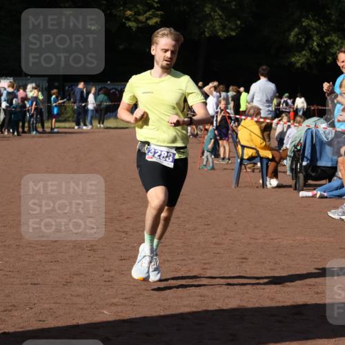 27.09.2026 - 35. Volkslauf durch das schöne Alstertal Strokosch-Dieckow http://msf.ph/oto/10582655 27.09.2026 11:14:48 Ziel 3288, 3385 meine-sportfotos.de