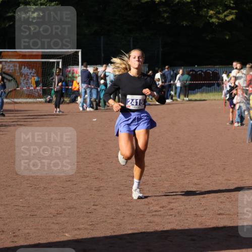 27.09.2026 - 35. Volkslauf durch das schöne Alstertal Strokosch-Dieckow http://msf.ph/oto/10582690 27.09.2026 11:13:47 Ziel 2415 meine-sportfotos.de