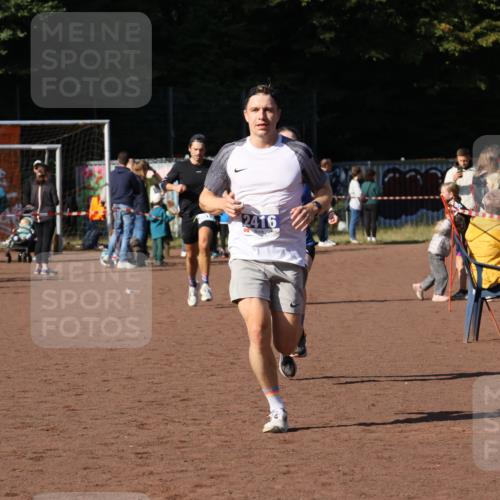 27.09.2026 - 35. Volkslauf durch das schöne Alstertal Strokosch-Dieckow http://msf.ph/oto/10582711 27.09.2026 11:13:27 Ziel 2416, 3019, 3235 meine-sportfotos.de