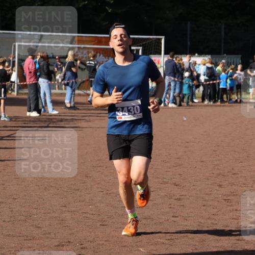 27.09.2026 - 35. Volkslauf durch das schöne Alstertal Strokosch-Dieckow http://msf.ph/oto/10582735 27.09.2026 11:12:57 Ziel 3430 meine-sportfotos.de