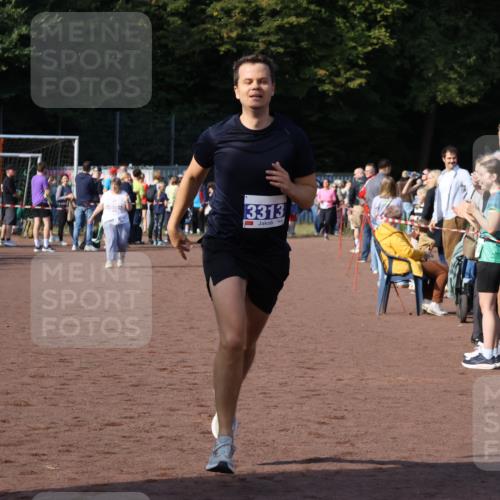 27.09.2026 - 35. Volkslauf durch das schöne Alstertal Strokosch-Dieckow http://msf.ph/oto/10582766 27.09.2026 11:27:51 Ziel 3313 meine-sportfotos.de