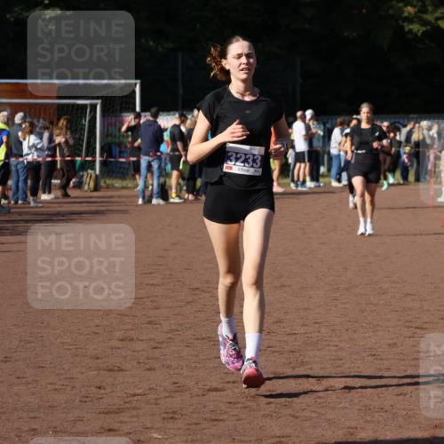 27.09.2026 - 35. Volkslauf durch das schöne Alstertal Strokosch-Dieckow http://msf.ph/oto/10582872 27.09.2026 11:27:25 Ziel 3128, 3233 meine-sportfotos.de