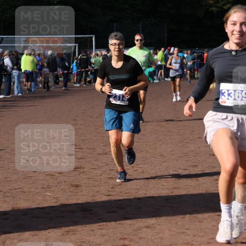 27.09.2026 - 35. Volkslauf durch das schöne Alstertal Strokosch-Dieckow http://msf.ph/oto/10582882 27.09.2026 11:32:13 Ziel 2314, 3256, 3369, 3415 meine-sportfotos.de