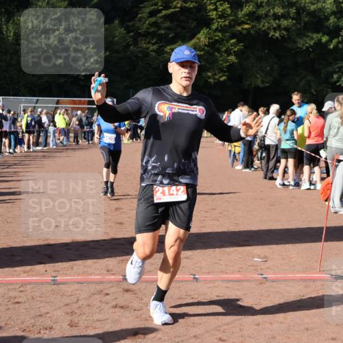 27.09.2026 - 35. Volkslauf durch das schöne Alstertal Strokosch-Dieckow http://msf.ph/oto/10582907 27.09.2026 11:32:04 Ziel 2142, 3420 meine-sportfotos.de