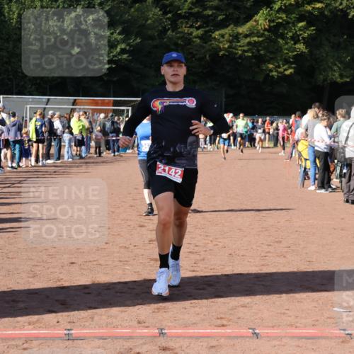27.09.2026 - 35. Volkslauf durch das schöne Alstertal Strokosch-Dieckow http://msf.ph/oto/10582912 27.09.2026 11:32:04 Ziel 2142, 3420 meine-sportfotos.de