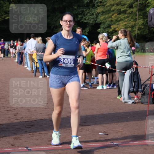 27.09.2026 - 35. Volkslauf durch das schöne Alstertal Strokosch-Dieckow http://msf.ph/oto/10582970 27.09.2026 11:31:36 Ziel 1424, 3245, 3400 meine-sportfotos.de