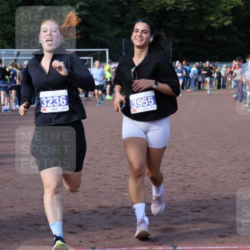 27.09.2026 - 35. Volkslauf durch das schöne Alstertal Strokosch-Dieckow http://msf.ph/oto/10582987 27.09.2026 11:31:22 Ziel 1420, 3095, 3236, 3382, 3955 meine-sportfotos.de