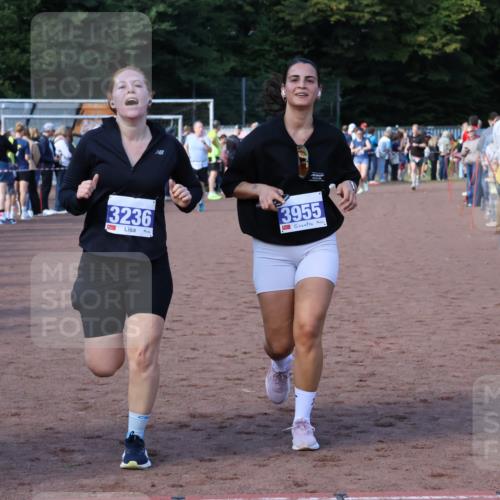 27.09.2026 - 35. Volkslauf durch das schöne Alstertal Strokosch-Dieckow http://msf.ph/oto/10582991 27.09.2026 11:31:22 Ziel 1420, 3095, 3236, 3382, 3955 meine-sportfotos.de