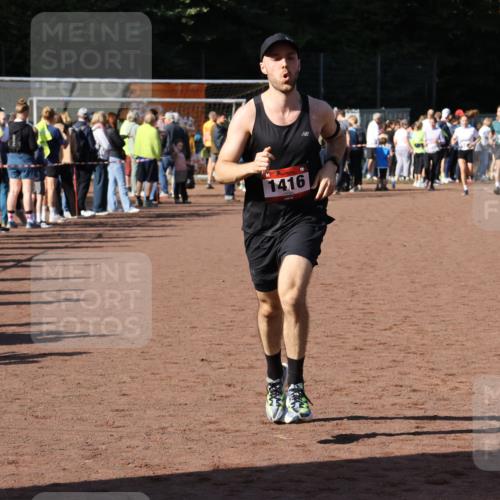 27.09.2026 - 35. Volkslauf durch das schöne Alstertal Strokosch-Dieckow http://msf.ph/oto/10583043 27.09.2026 11:30:58 Ziel 1416 meine-sportfotos.de