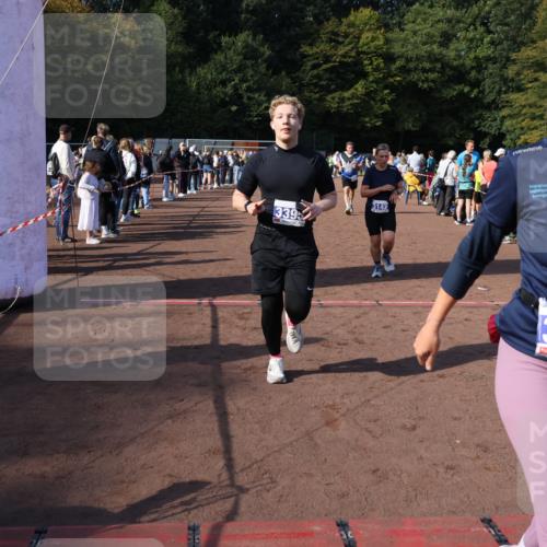 27.09.2026 - 35. Volkslauf durch das schöne Alstertal Strokosch-Dieckow http://msf.ph/oto/10583116 27.09.2026 11:30:02 Ziel 1414, 3142, 3250, 3347, 3348, 3395 meine-sportfotos.de