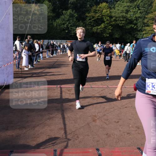 27.09.2026 - 35. Volkslauf durch das schöne Alstertal Strokosch-Dieckow http://msf.ph/oto/10583118 27.09.2026 11:30:02 Ziel 1414, 3142, 3250, 3347, 3348, 3395 meine-sportfotos.de