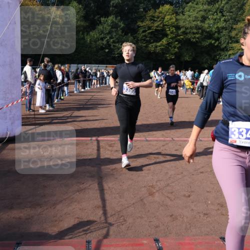 27.09.2026 - 35. Volkslauf durch das schöne Alstertal Strokosch-Dieckow http://msf.ph/oto/10583119 27.09.2026 11:30:02 Ziel 1414, 3142, 3250, 3347, 3348, 3395 meine-sportfotos.de
