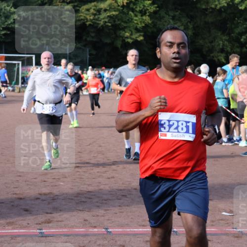 27.09.2026 - 35. Volkslauf durch das schöne Alstertal Strokosch-Dieckow http://msf.ph/oto/10583173 27.09.2026 11:29:44 Ziel 3012, 3210, 3241, 3253, 3263, 3281, 3413 meine-sportfotos.de