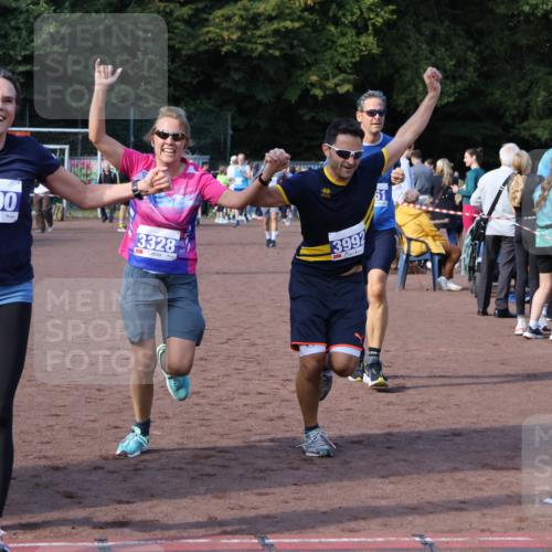 27.09.2026 - 35. Volkslauf durch das schöne Alstertal Strokosch-Dieckow http://msf.ph/oto/10583195 27.09.2026 11:29:35 Ziel 1413, 3061, 3210, 3281, 3328, 3990, 3992 meine-sportfotos.de