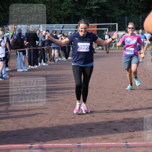 27.09.2026 - 35. Volkslauf durch das schöne Alstertal Strokosch-Dieckow http://msf.ph/oto/10583209 27.09.2026 11:29:34 Ziel 1413, 3061, 3210, 3328, 3409, 3990, 3992 meine-sportfotos.de
