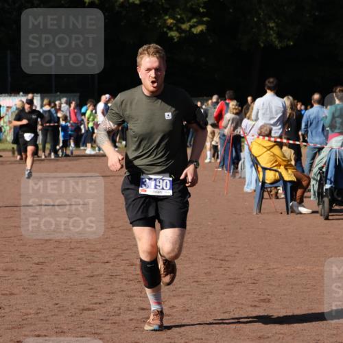 27.09.2026 - 35. Volkslauf durch das schöne Alstertal Strokosch-Dieckow http://msf.ph/oto/10583260 27.09.2026 11:29:05 Ziel 3145, 3190, 3371 meine-sportfotos.de