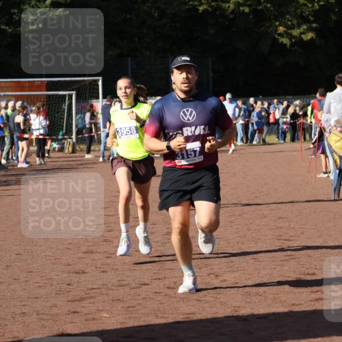 27.09.2026 - 35. Volkslauf durch das schöne Alstertal Strokosch-Dieckow http://msf.ph/oto/10583359 27.09.2026 11:26:47 Ziel 1411, 3157, 3396, 3958 meine-sportfotos.de