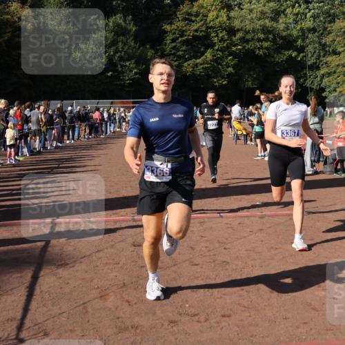 27.09.2026 - 35. Volkslauf durch das schöne Alstertal Strokosch-Dieckow http://msf.ph/oto/10583373 27.09.2026 11:26:36 Ziel 1001, 3152, 3227, 3291, 3366, 3367 meine-sportfotos.de