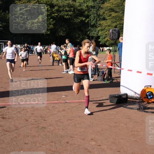 27.09.2026 - 35. Volkslauf durch das schöne Alstertal Strokosch-Dieckow http://msf.ph/oto/10583384 27.09.2026 11:26:33 Ziel 1001, 3152, 3227, 3291, 3366, 3367 meine-sportfotos.de