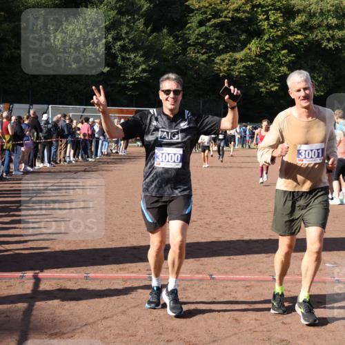 27.09.2026 - 35. Volkslauf durch das schöne Alstertal Strokosch-Dieckow http://msf.ph/oto/10583388 27.09.2026 11:26:29 Ziel 1001, 3000, 3001, 3152, 3227, 3291, 3315, 3366, 3367 meine-sportfotos.de