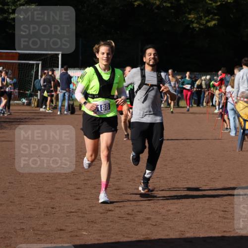 27.09.2026 - 35. Volkslauf durch das schöne Alstertal Strokosch-Dieckow http://msf.ph/oto/10583412 27.09.2026 11:26:12 Ziel 3188, 3379 meine-sportfotos.de
