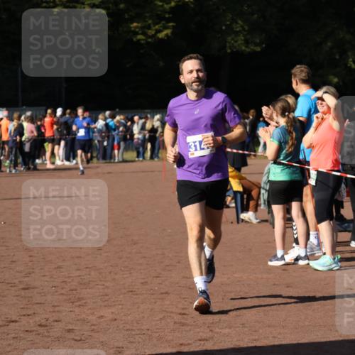 27.09.2026 - 35. Volkslauf durch das schöne Alstertal Strokosch-Dieckow http://msf.ph/oto/10583431 27.09.2026 11:25:54 Ziel 3094, 3140 meine-sportfotos.de