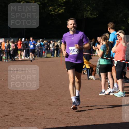 27.09.2026 - 35. Volkslauf durch das schöne Alstertal Strokosch-Dieckow http://msf.ph/oto/10583432 27.09.2026 11:25:54 Ziel 3094, 3140 meine-sportfotos.de