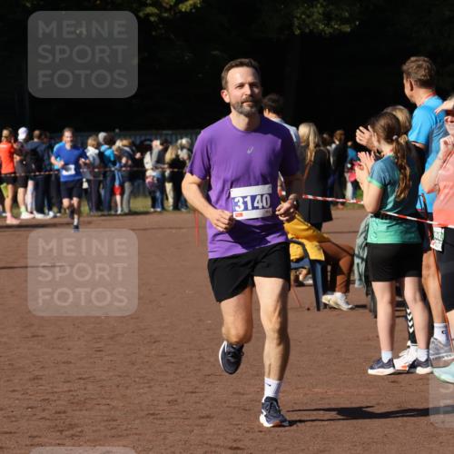 27.09.2026 - 35. Volkslauf durch das schöne Alstertal Strokosch-Dieckow http://msf.ph/oto/10583435 27.09.2026 11:25:54 Ziel 3094, 3140 meine-sportfotos.de