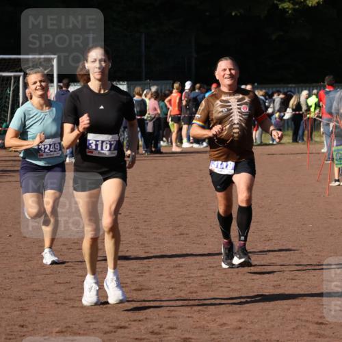 27.09.2026 - 35. Volkslauf durch das schöne Alstertal Strokosch-Dieckow http://msf.ph/oto/10583449 27.09.2026 11:25:42 Ziel 1409, 3118, 3167, 3249 meine-sportfotos.de