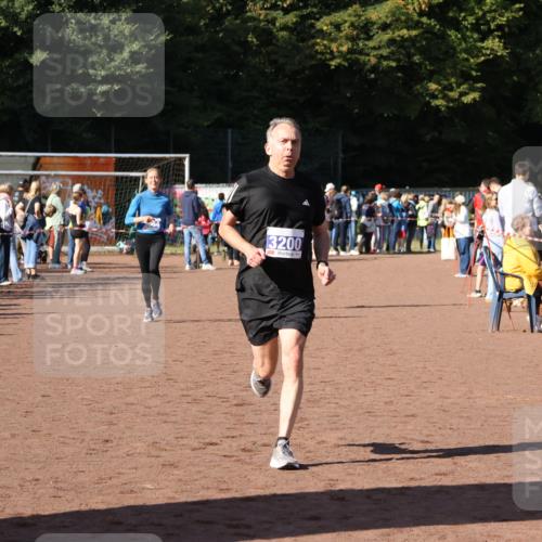 27.09.2026 - 35. Volkslauf durch das schöne Alstertal Strokosch-Dieckow http://msf.ph/oto/10583473 27.09.2026 11:25:23 Ziel 3064, 3200, 3364 meine-sportfotos.de