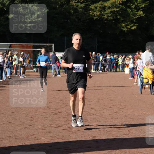 27.09.2026 - 35. Volkslauf durch das schöne Alstertal Strokosch-Dieckow http://msf.ph/oto/10583475 27.09.2026 11:25:23 Ziel 3064, 3200, 3364 meine-sportfotos.de