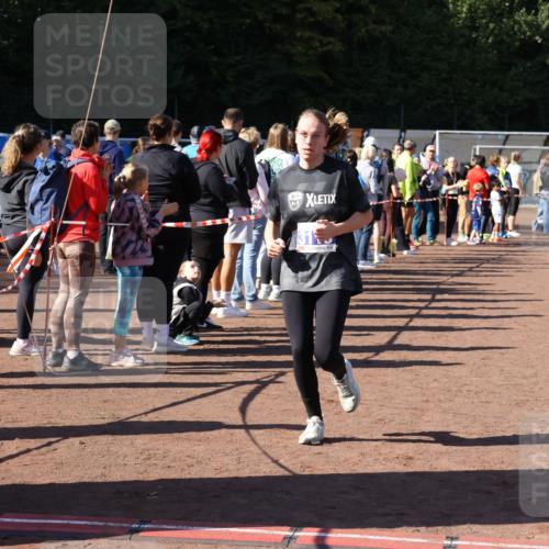27.09.2026 - 35. Volkslauf durch das schöne Alstertal Strokosch-Dieckow http://msf.ph/oto/10583505 27.09.2026 11:44:13 Ziel 1476, 3113, 3390 meine-sportfotos.de