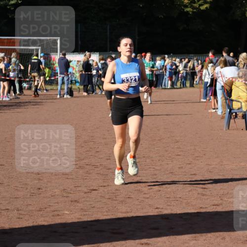 27.09.2026 - 35. Volkslauf durch das schöne Alstertal Strokosch-Dieckow http://msf.ph/oto/10583520 27.09.2026 11:24:57 Ziel 3292, 3321 meine-sportfotos.de