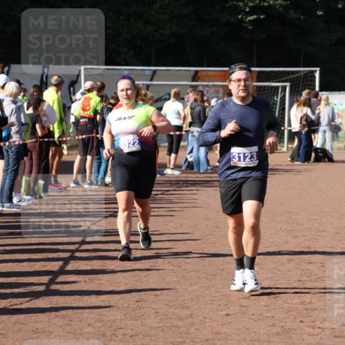 27.09.2026 - 35. Volkslauf durch das schöne Alstertal Strokosch-Dieckow http://msf.ph/oto/10583547 27.09.2026 11:44:00 Ziel 1457, 3123, 3322 meine-sportfotos.de