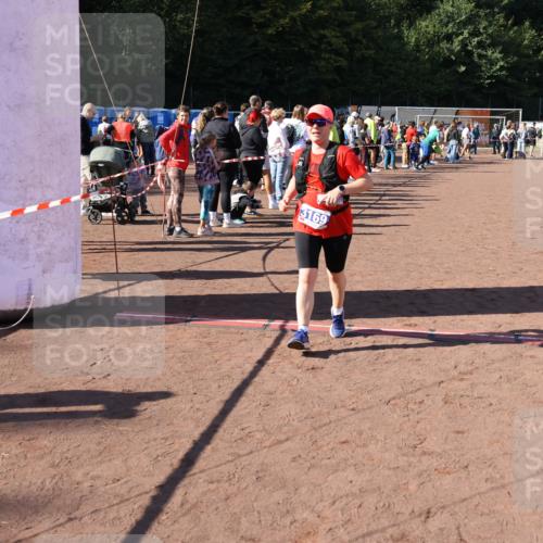 27.09.2026 - 35. Volkslauf durch das schöne Alstertal Strokosch-Dieckow http://msf.ph/oto/10583585 27.09.2026 11:43:39 Ziel 1463, 2414, 3169 meine-sportfotos.de